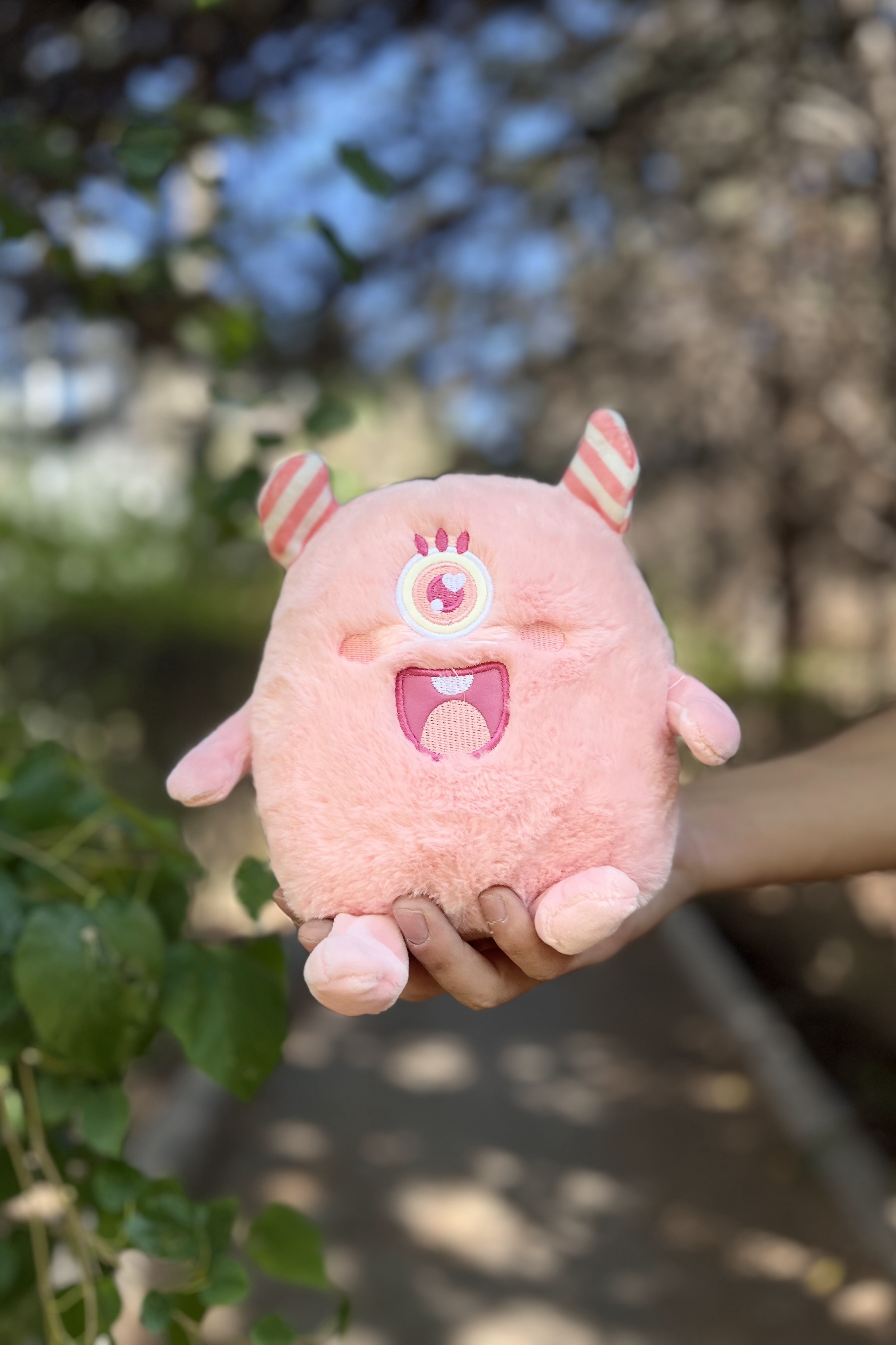 بچه غول آبنباتی